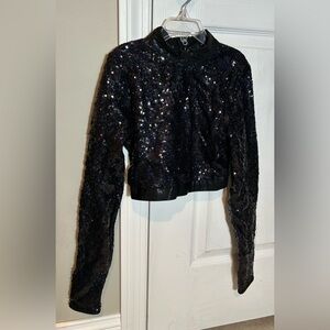 Long sleeved crop top